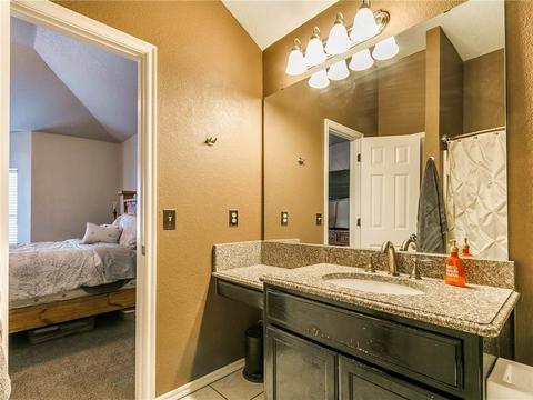2404 Westchester Dr, Moore, OK 73160 photo 28
