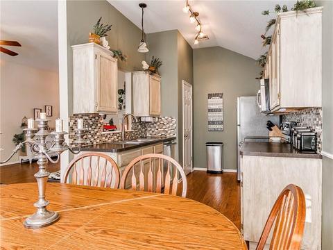 2404 Westchester Dr, Moore, OK 73160 photo 18
