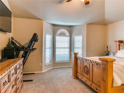 2404 Westchester Dr, Moore, OK 73160 photo 24