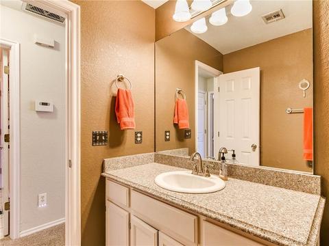 2404 Westchester Dr, Moore, OK 73160 photo 31