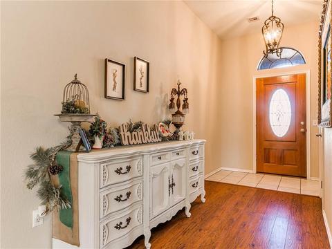 2404 Westchester Dr, Moore, OK 73160 photo 9