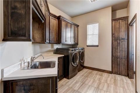 3117 Hillside Dr, Edmond, OK 73012 photo 28