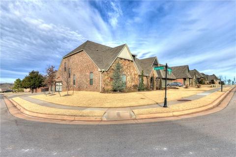 3117 Hillside Dr, Edmond, OK 73012 photo 32