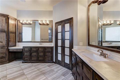 3117 Hillside Dr, Edmond, OK 73012 photo 12
