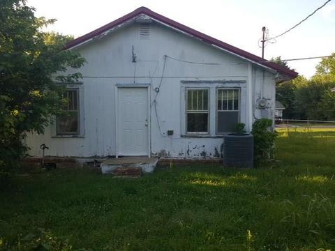514 E Jefferson, Tecumseh, OK 74873 photo 3