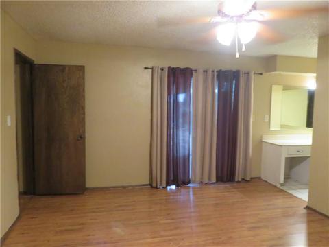 601 Comanche Trl, Altus, OK 73521 photo 8