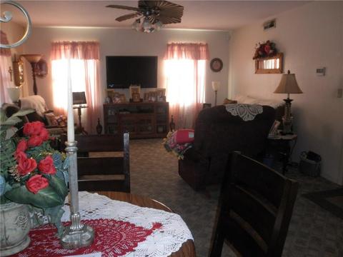 404 Chickasaw Trl, Burns Flat, OK 73624 photo 4