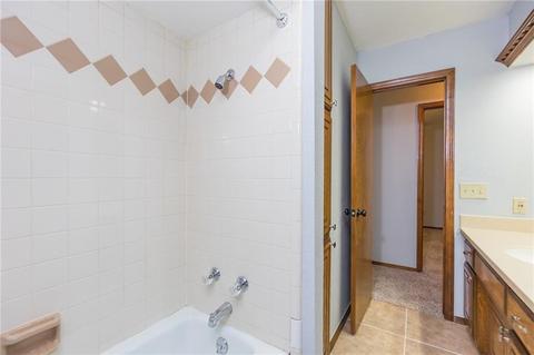 5008 Hughes Dr, Tuttle, OK 73089 photo 29