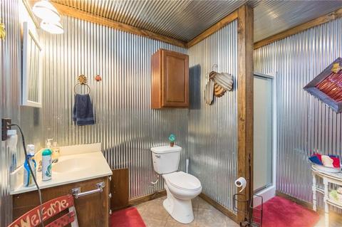 407 E Roh, Thomas, OK 73669 photo 9