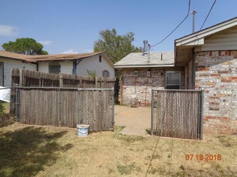 1003 N Howse, Altus, OK 73521 photo 1