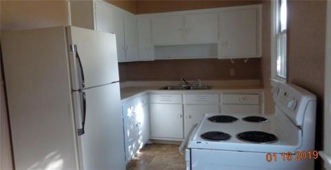 1216 Hickory, Altus, OK 73521 photo 3