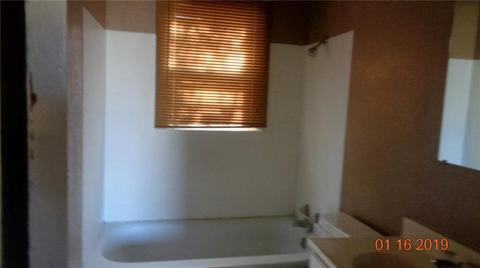 1216 Hickory, Altus, OK 73521 photo 6