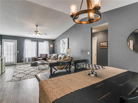 112 Bryan Dr, Edmond, OK 73003 photo 5