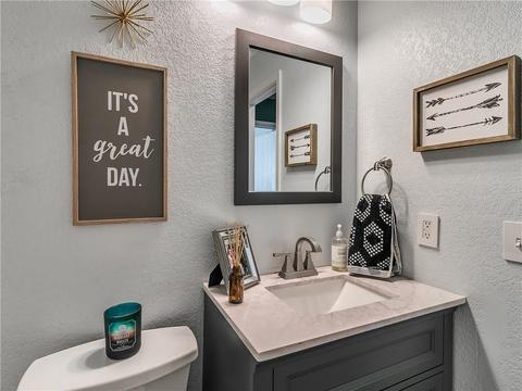 112 Bryan Dr, Edmond, OK 73003 photo 17