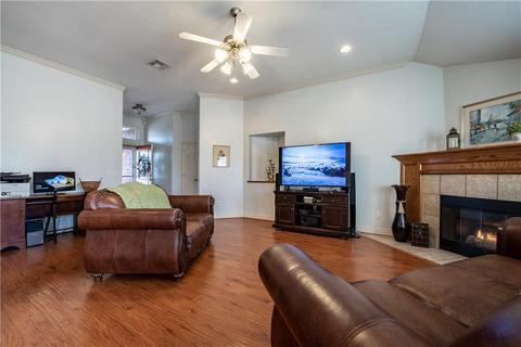 1509 Mead Ln, Moore, OK 73170 photo 4
