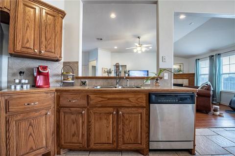 1509 Mead Ln, Moore, OK 73170 photo 8