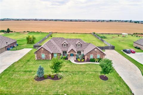 1305 Riata Rd, Tuttle, OK 73089 photo 1