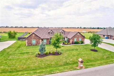 1305 Riata Rd, Tuttle, OK 73089 photo 2