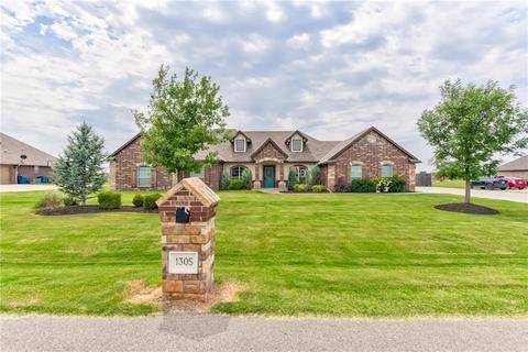 1305 Riata Rd, Tuttle, OK 73089 photo 4