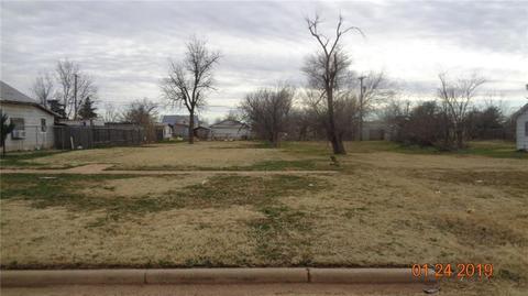 1308 E Ash St, Altus, OK 73521 photo 1