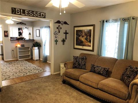 315 E Jefferson St, Crescent, OK 73028 photo 3