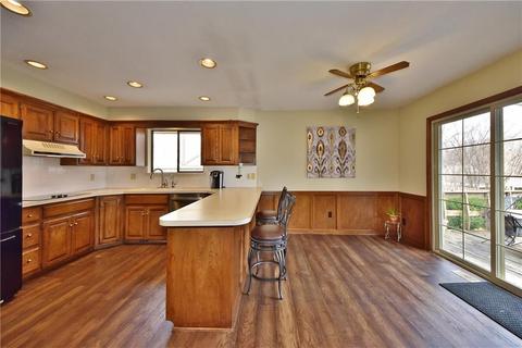 2208 E 37th St, Edmond, OK 73013 photo 9