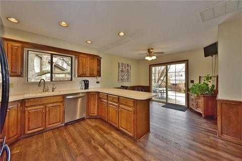 2208 E 37th St, Edmond, OK 73013 photo 10