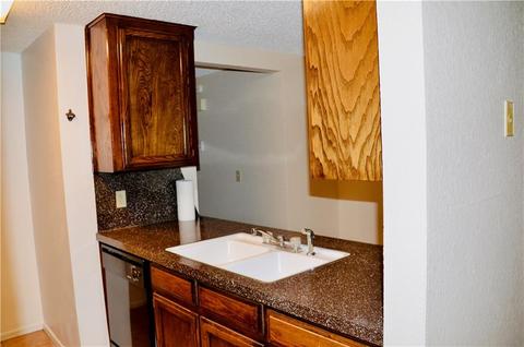 2107 Meench Dr, Moore, OK 73170 photo 9