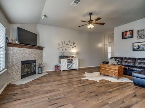 4416 Brooklyn Ave, Moore, OK 73160 photo 4