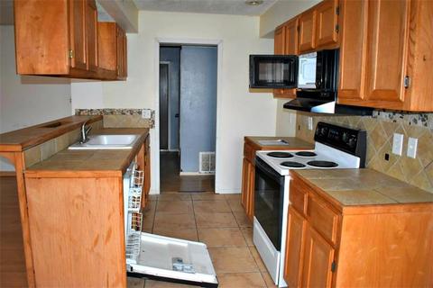 1125 Apache St, Chickasha, OK 73018 photo 3