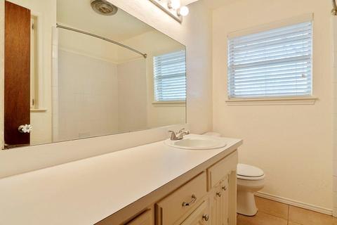 511 E 29th St, Edmond, OK 73013 photo 19