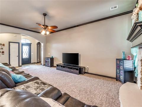2604 Siena Ln, Moore, OK 73160 photo 7