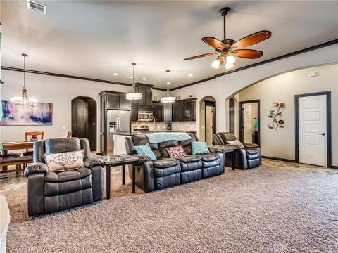 2604 Siena Ln, Moore, OK 73160 photo 5