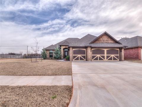 2604 Siena Ln, Moore, OK 73160 photo 3