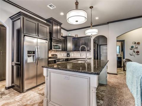 2604 Siena Ln, Moore, OK 73160 photo 8