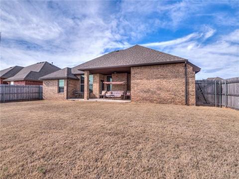 2604 Siena Ln, Moore, OK 73160 photo 32