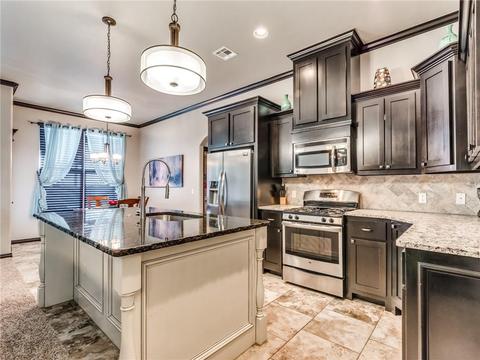2604 Siena Ln, Moore, OK 73160 photo 9