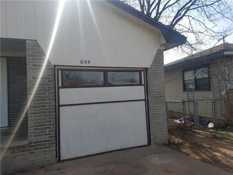 604 Judy Ave, Altus, OK 73521 photo 2