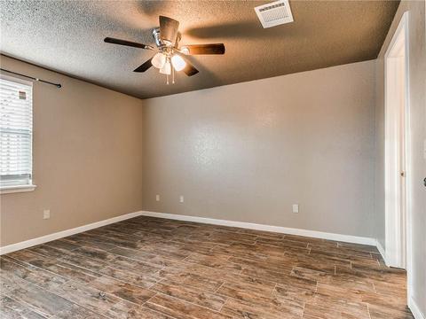 2147 Meench Dr, Moore, OK 73170 photo 11