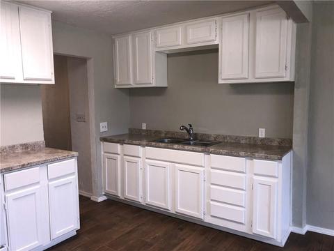 1040 E Liveoak St, Altus, OK 73521 photo 13