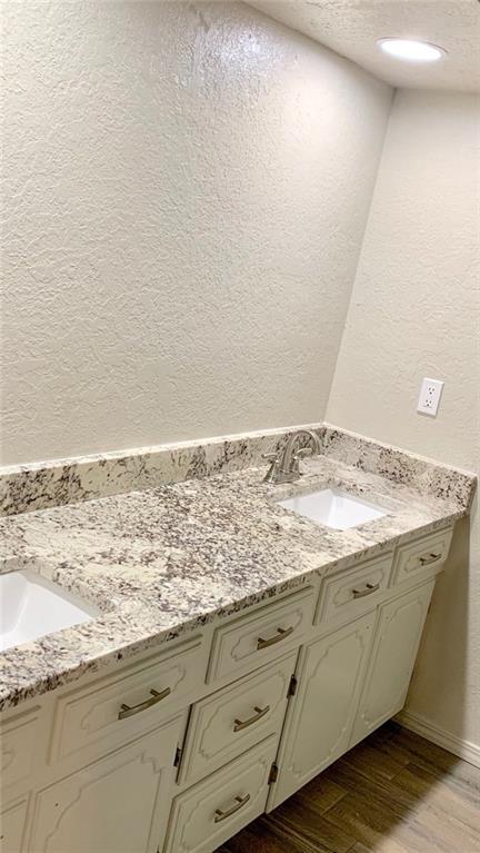 813 Cambridge Dr, Altus, OK 73521 photo 17