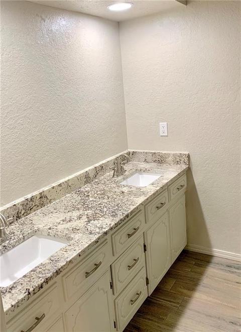 813 Cambridge Dr, Altus, OK 73521 photo 16