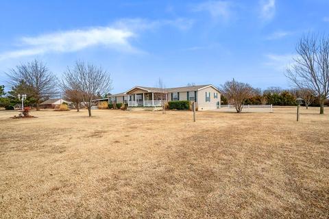 1700 Breezeway Hts, Harrah, OK 73045 photo 4