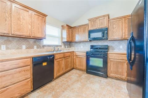 4516 Brooklyn Ave, Moore, OK 73160 photo 5