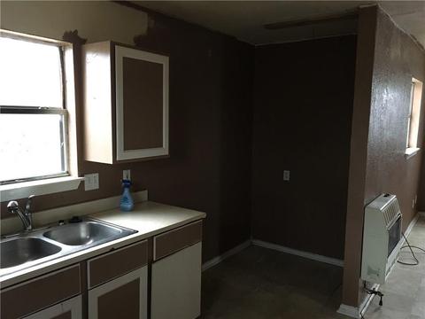 201 E Highland St, Tecumseh, OK 74873 photo 7