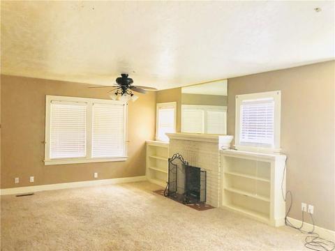 923 E Cypress St, Altus, OK 73521 photo 9