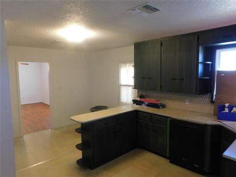 102 E Maple St, Tecumseh, OK 74873 photo 8