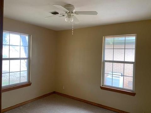 908 E Oakwood Ave, Altus, OK 73521 photo 7