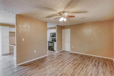 406 N Front St, Noble, OK 73068 photo 5