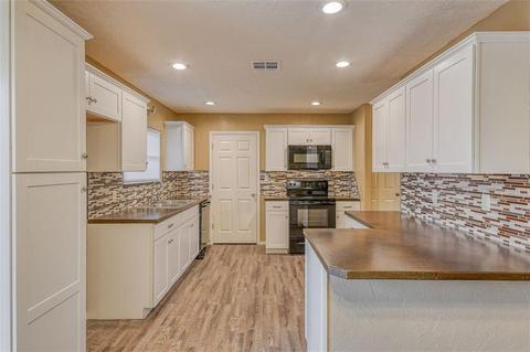 406 N Front St, Noble, OK 73068 photo 9